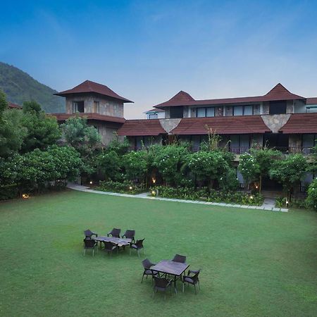 Anandam - A Luxury Resort In Удайпур Екстериор снимка