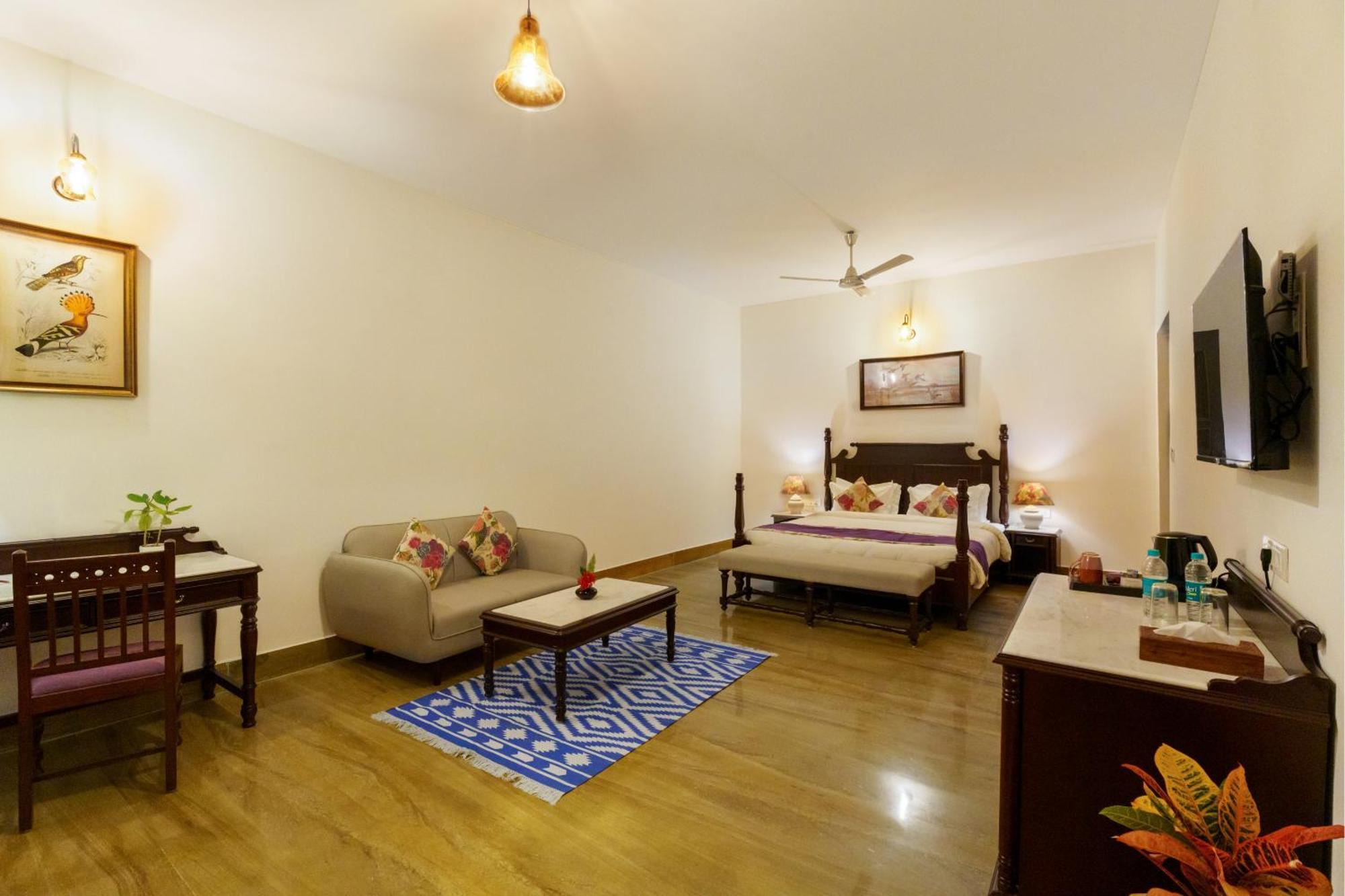 Anandam - A Luxury Resort In Удайпур Екстериор снимка