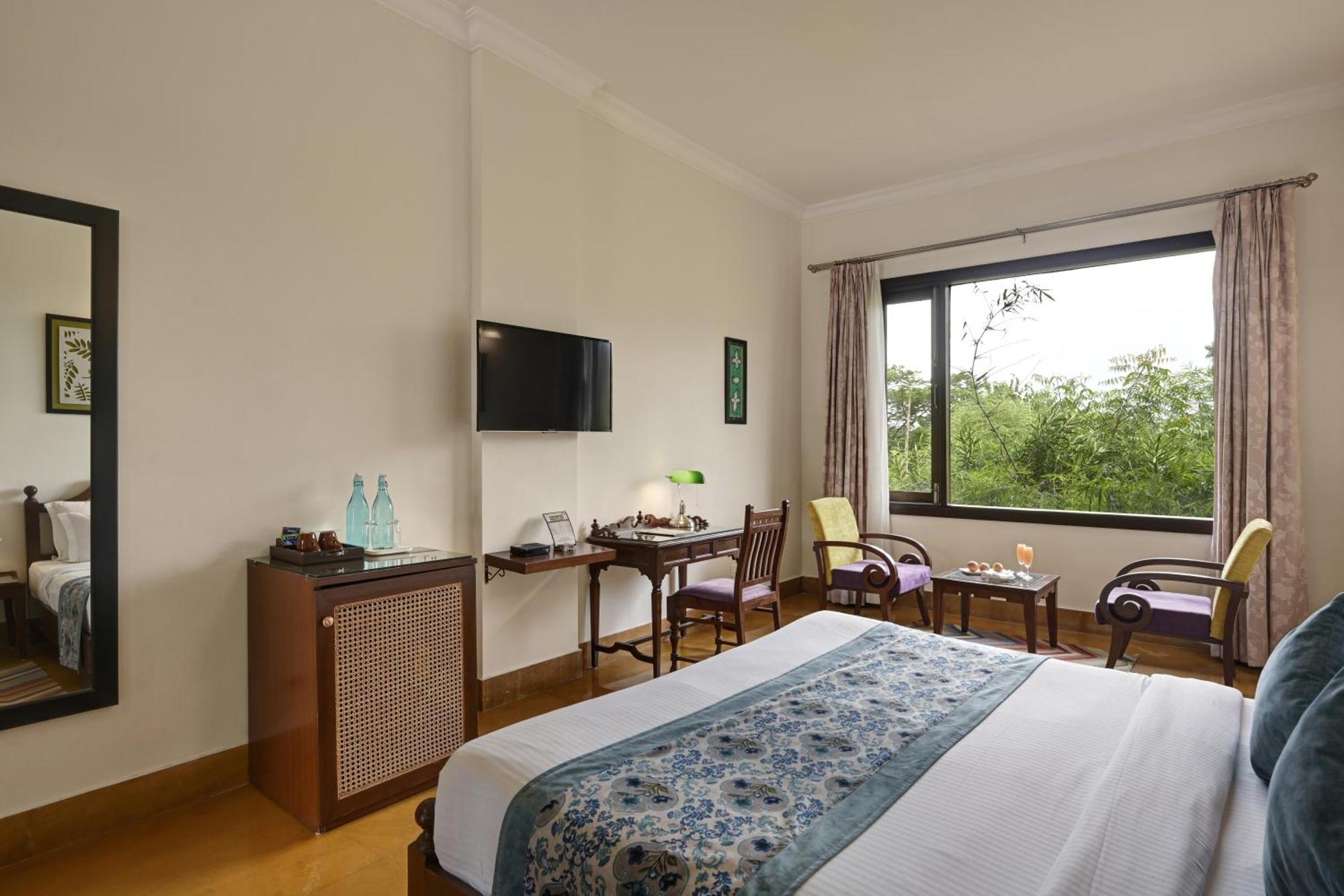 Anandam - A Luxury Resort In Удайпур Екстериор снимка