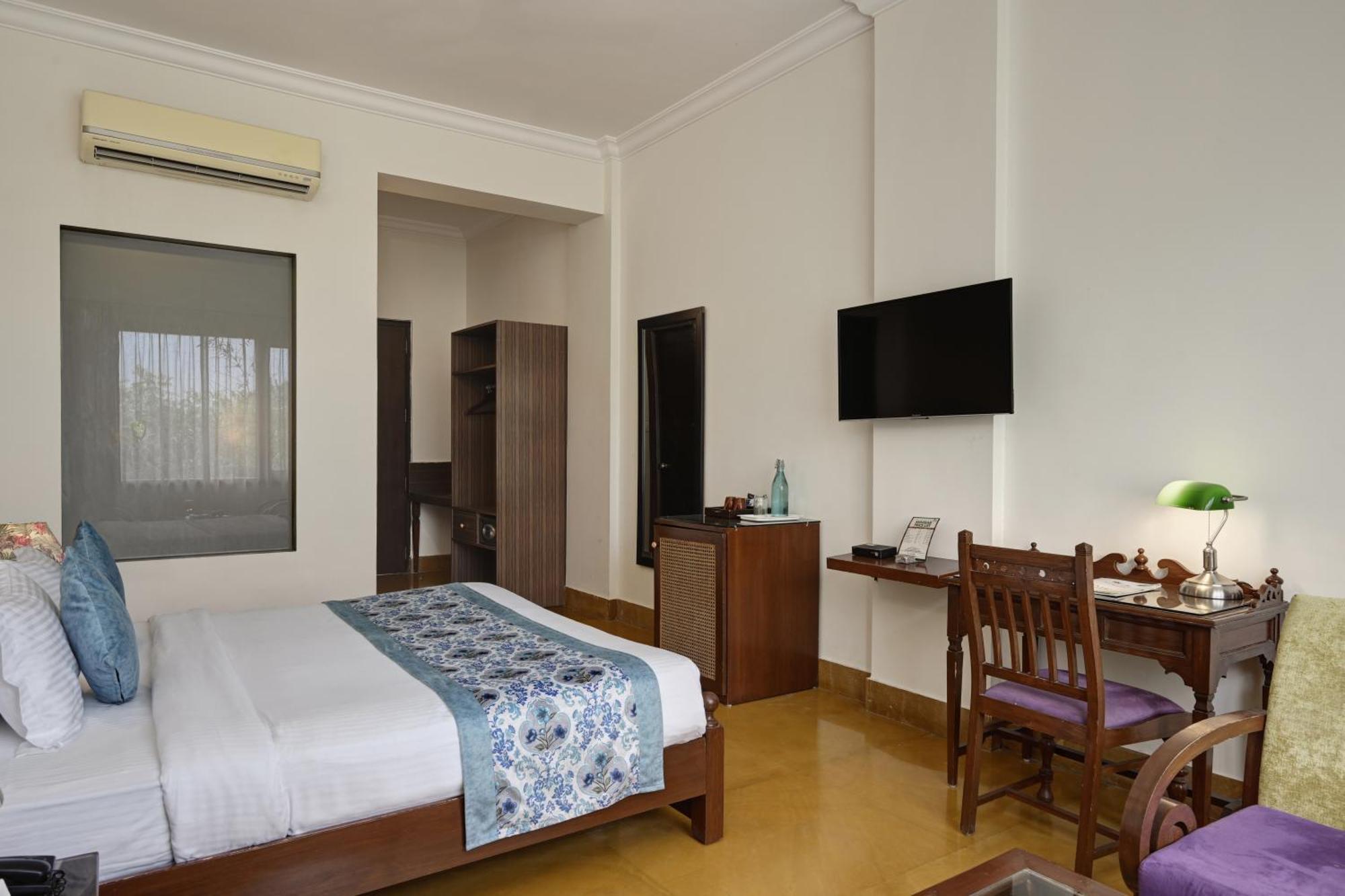Anandam - A Luxury Resort In Удайпур Екстериор снимка